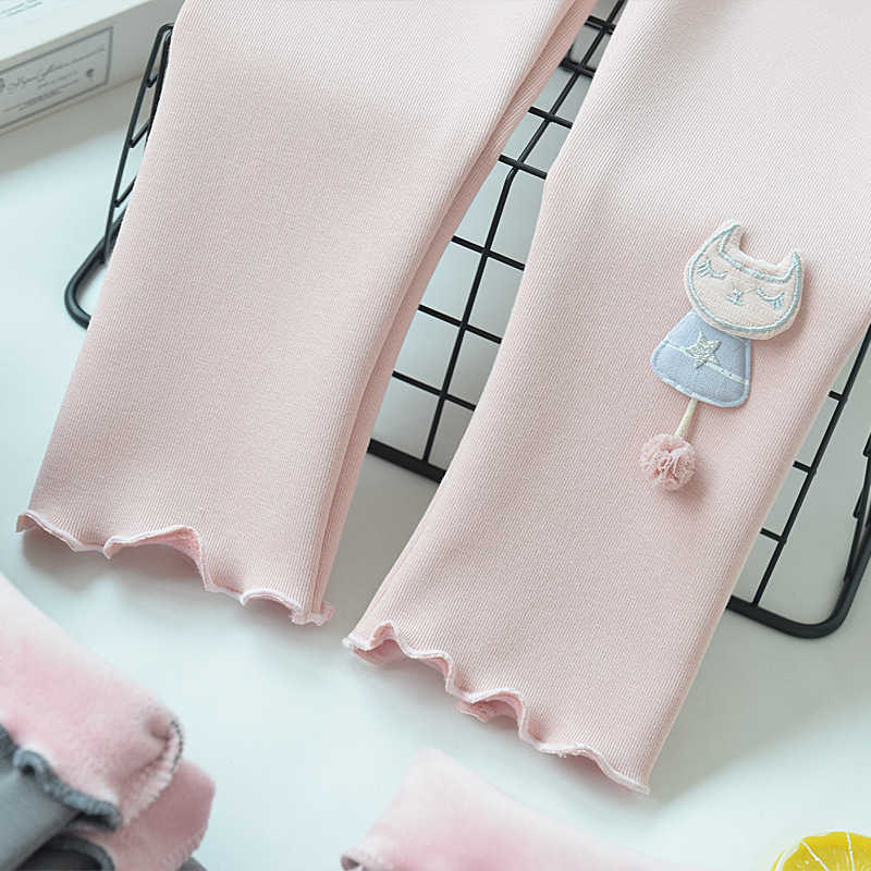 Leggings para niñas más terciopelo fino primavera y otoño 2024 invierno terciopelo todo en uno pantalones de algodón para bebés pantalones de estilo occidental para niños