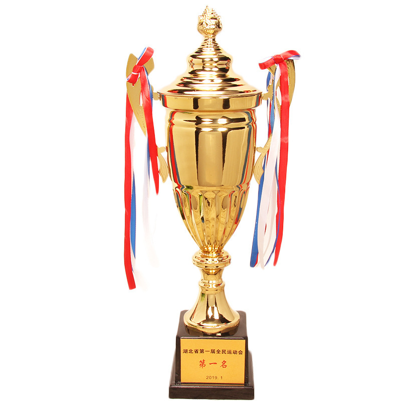 Trofeos metálicos se pueden imprimir con contenido para competiciones deportivas de equipo, uso general para baloncesto y fútbol, chapados en oro.