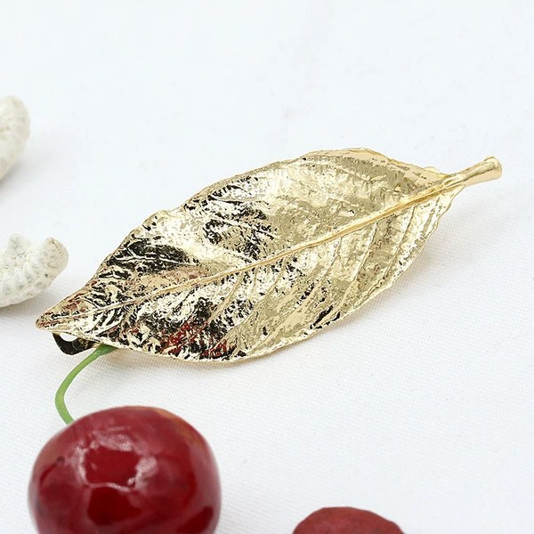 Golden hair clip 5138