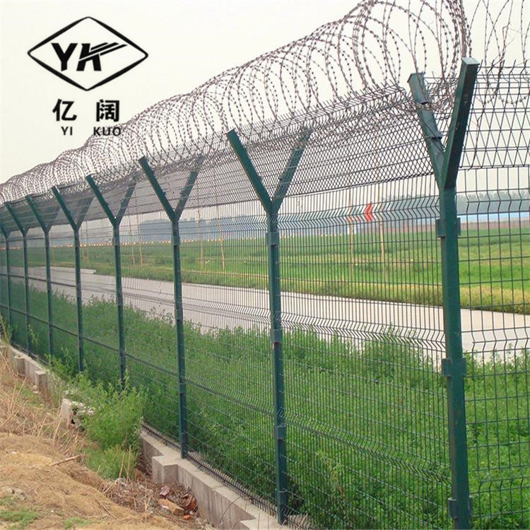 Y型带刺护栏网监狱隔离围栏防护网绿色铁丝网围栏防护栏