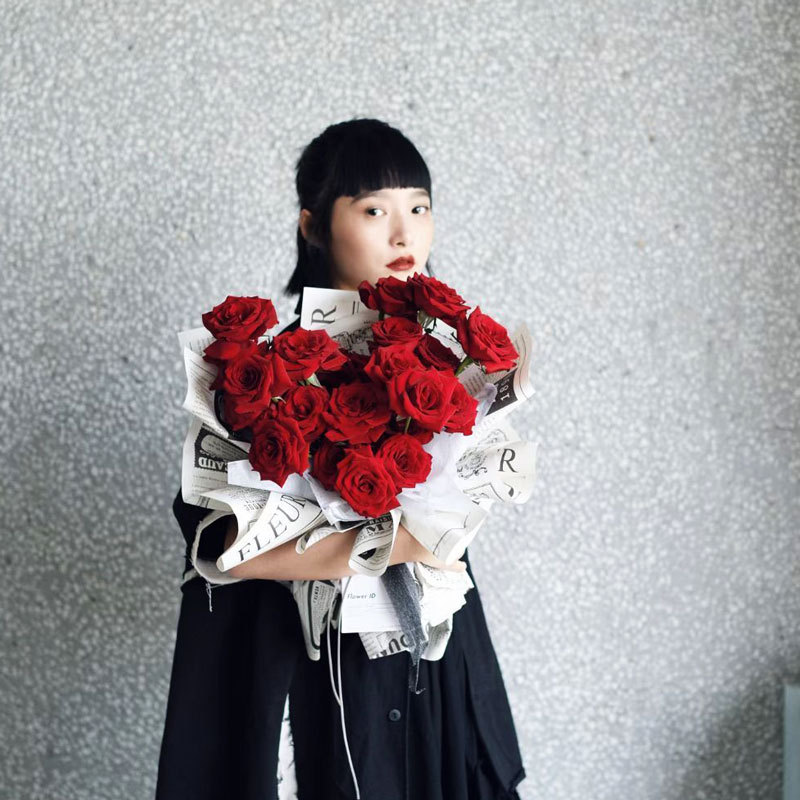 Rollo de papel de embalaje de flores material de embalaje de la flor Papel de embalaje inglés de moda vintage inglés mano cuenta periódico de vaca