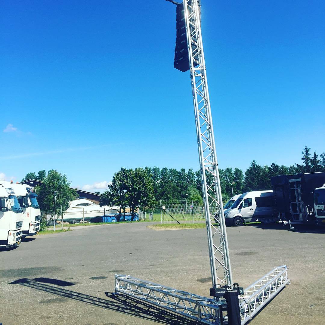 佛山创笙厂家直销铝合金A字架sgs tuv欧标生产加工外销欧洲展示架