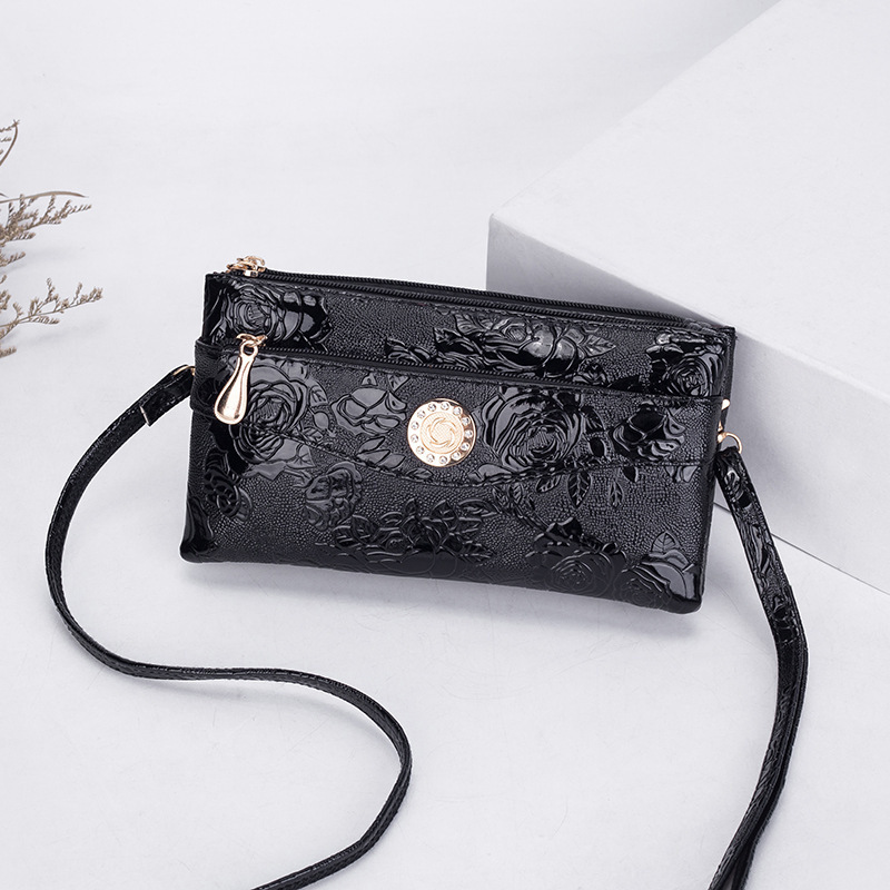 Dai Ouya 2022 Women's Bag Single Shoulder Crossbody Fashion Embossed Clutch Bag for Middle-aged Twins Guangzhou Source Bag