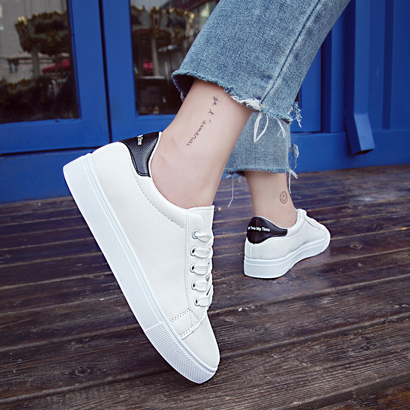 Novedad primavera/otoño 2025. Zapatillas planas para mujer. Zapatillas blancas informales de estilo coreano para estudiantes. Envío directo a la moda.