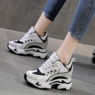 2025 Autumn Women's Shoes New Wholesale Flat Heightening Wedge Casual Sports Student Shoes Women's Mesh Shoes Dropshipping