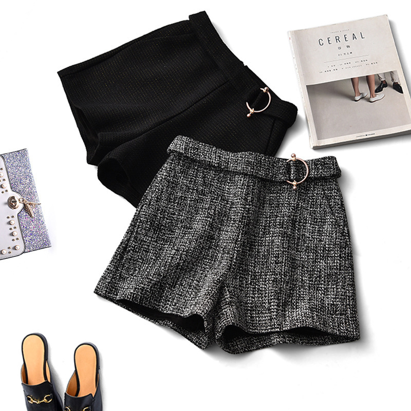 Tweed Hot Pants 2026 Spring Fashion Gold Thread Tweed Waist-Cinching Black Shorts with Drawstring Boot Shorts Women's Slimming Style