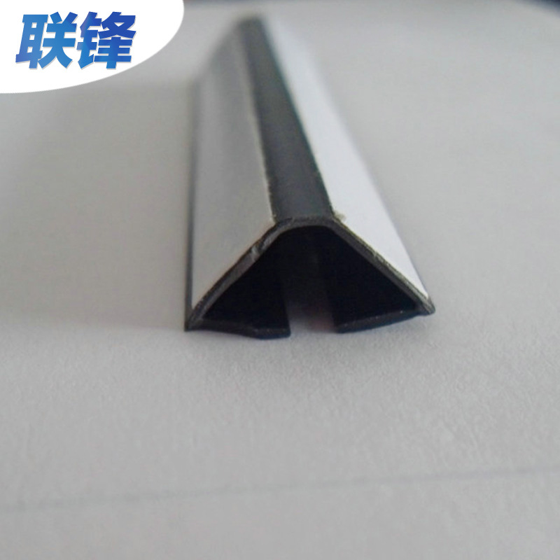 厂家供应软硬灰色pvc异型材 大角硬质塑料异型材电工绝缘穿线