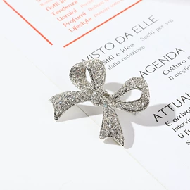 胸针;发钗;发簪