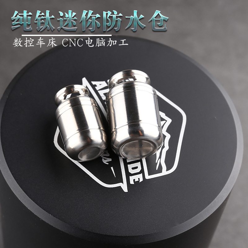 Almacén impermeable de aleación de titanio portátil Mini botella de medicina pequeña llavero accesorios ancianos píldora salvadora de corazón botella de píldora de primeros auxilios portátil