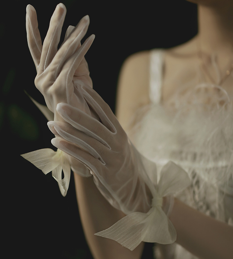 Bride's wedding butterfly bow gloves, wedding ceremony etiquette short gloves, photography shooting, transparent chiffon gloves 1046
