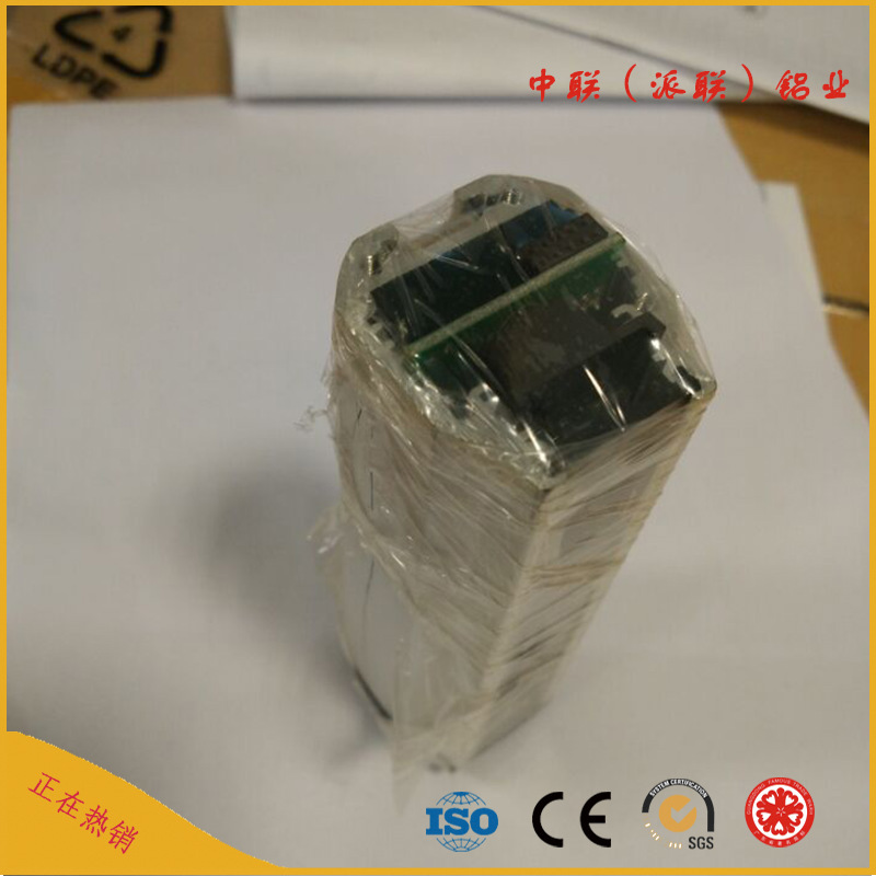 热销 电动滑轮窗帘杆铝合金 氧化+喷砂处理 家居家具铝型材 供应