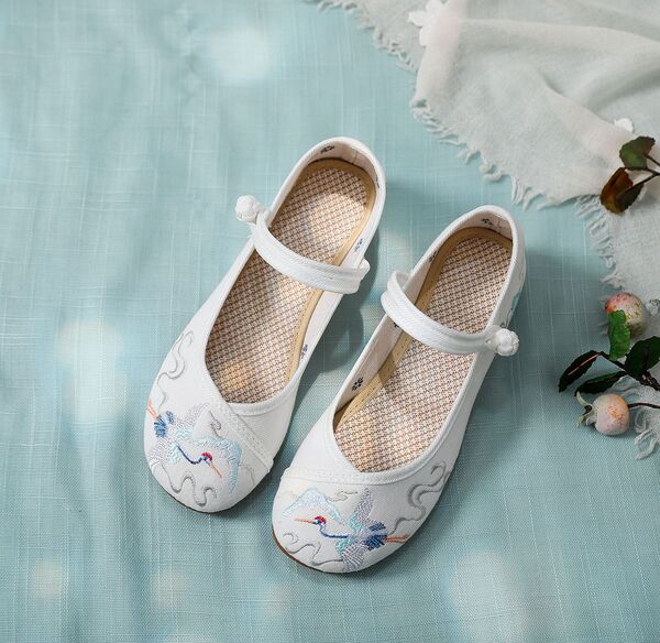 Lingyunhe Ethnic Style Embroidered Shoes Cloth Shoes Women's Flats Mixed Batch Shoes Zero Batch Beef Tbottomon Soft Sole Dance Shoes Han Dynasty Shoes