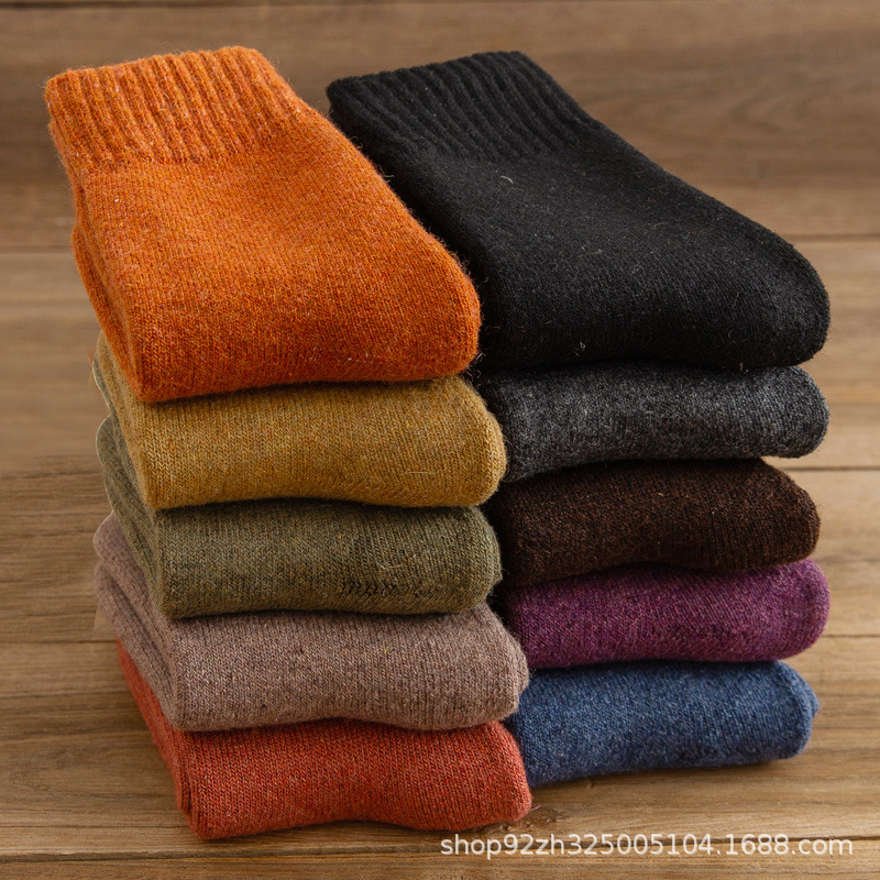 Socks women's winter thick wool socks ladies in the tube plus velvet warm winter extra thick outdoor Terry socks wholesale