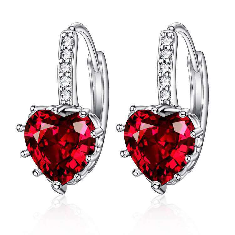 Pendientes de circonita en forma de corazón de hada, superventas transfronterizos, pendientes versátiles de alta gama, clips de oreja de moda con corazón clásico, venta al por mayor.