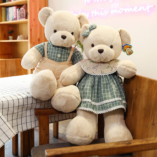 Creative new clothes, small fresh couple, teddy bear doll, plush toy pillow, girl's Valentine's Day gift