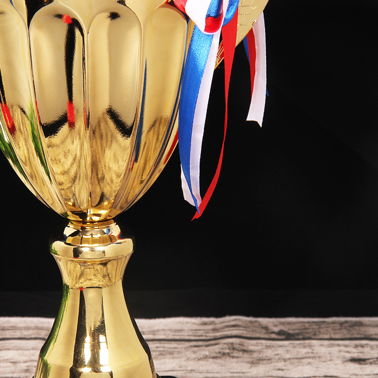 Trofeo metálico modelo 2024 para estudiantes, premio de baloncesto, ceremonia de premiación deportiva, regalos corporativos conmemorativos al por mayor.