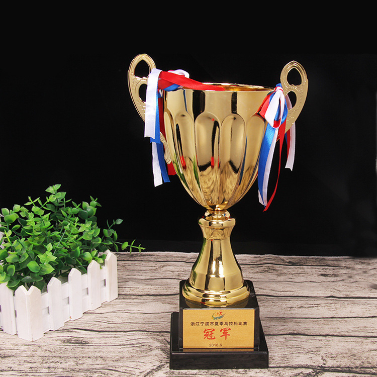 Trofeo metálico modelo 2024 para estudiantes, premio de baloncesto, ceremonia de premiación deportiva, regalos corporativos conmemorativos al por mayor.