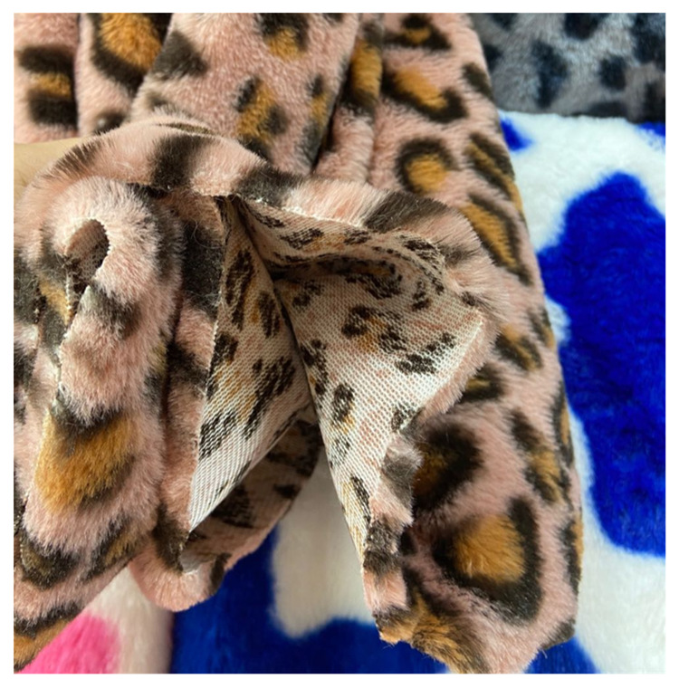 Estampado de leopardo patrón horizontal pequeña piel de conejo impresión Imitación Piel de conejo franela ropa abrigo tela de felpa alfombra de juguete en stock