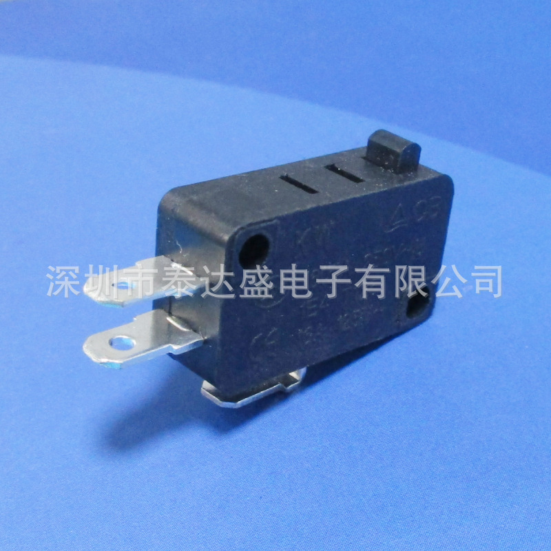 T125黑色阻燃耐温限位开关 制氢制氧设备28*16三脚微动开关KW7-0