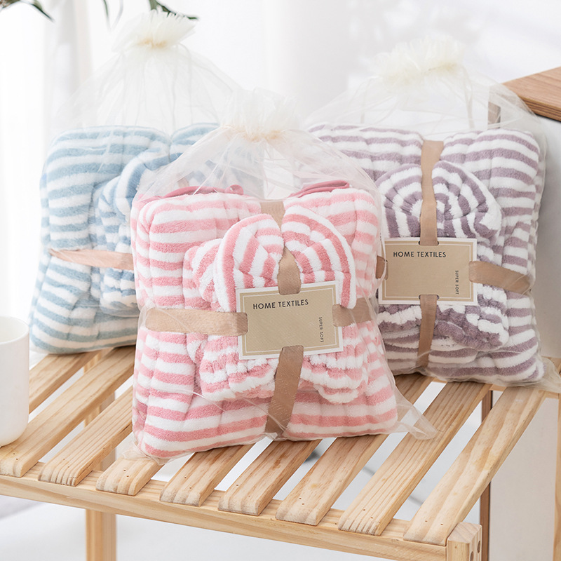 Toalla de terciopelo coral, toalla de baño, gorro para secar el cabello, juego de tres piezas, juego de toallas de regalo súper absorbentes y gruesas para mujer con embalaje.
