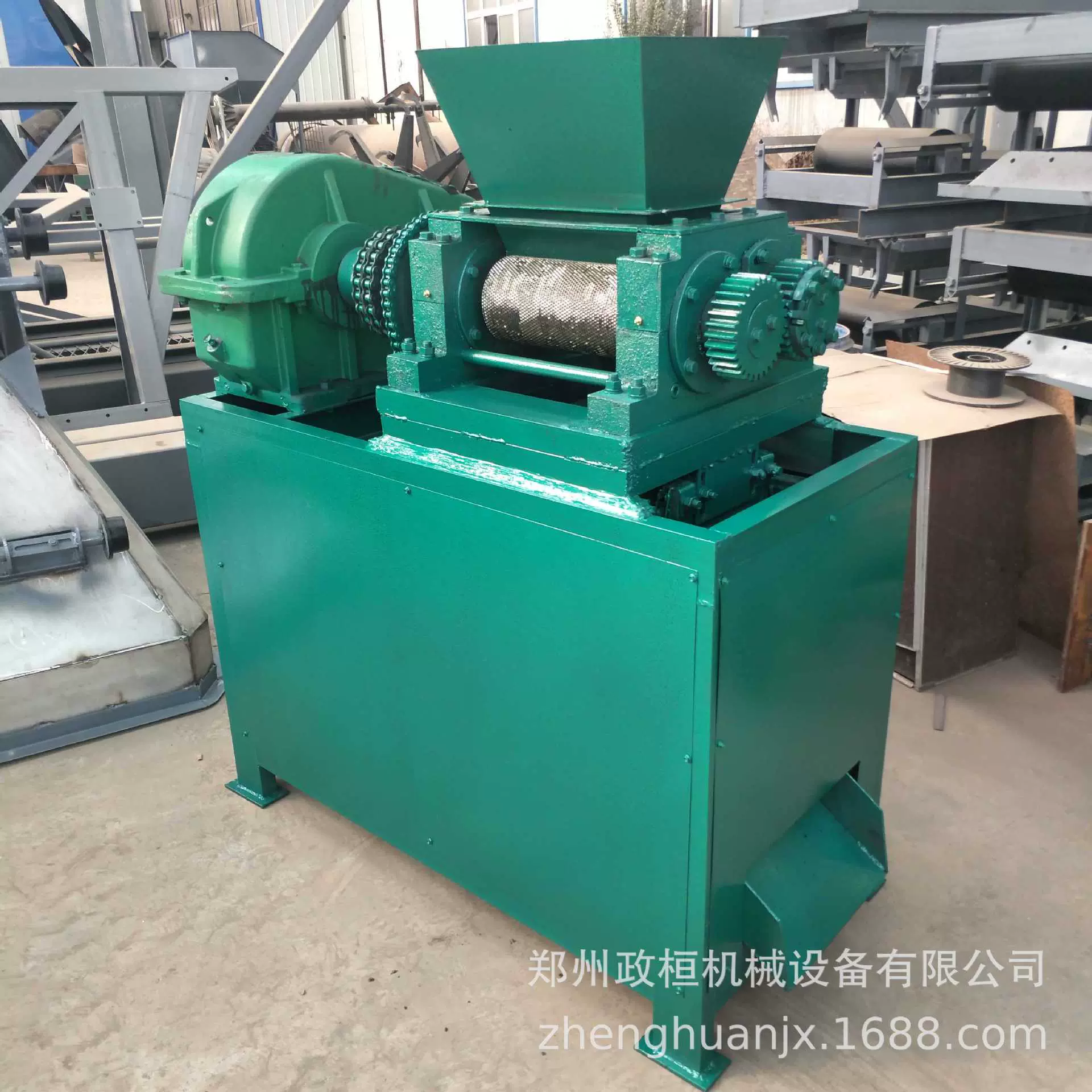 牛粪肥料对辊挤压造粒机 干粉挤压对辊造粒机 化工粉末造粒机设备