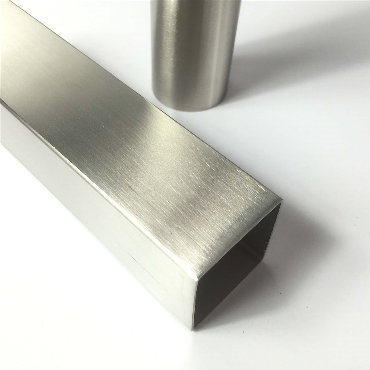 316L不锈钢矩形管 304不锈钢建筑装饰管  规格齐全 大孔径圆管方