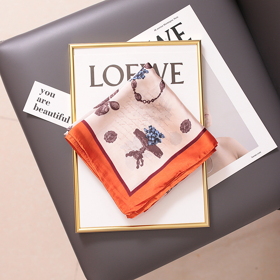 Korean version with good texture, new sunscreen professional versatile small square headscarf, women's decorative scarf,_voghion.com