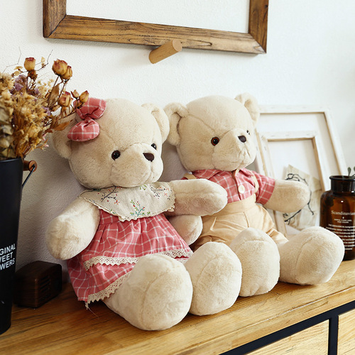 Creative new clothes, small fresh couple, teddy bear doll, plush toy pillow, girl's Valentine's Day gift