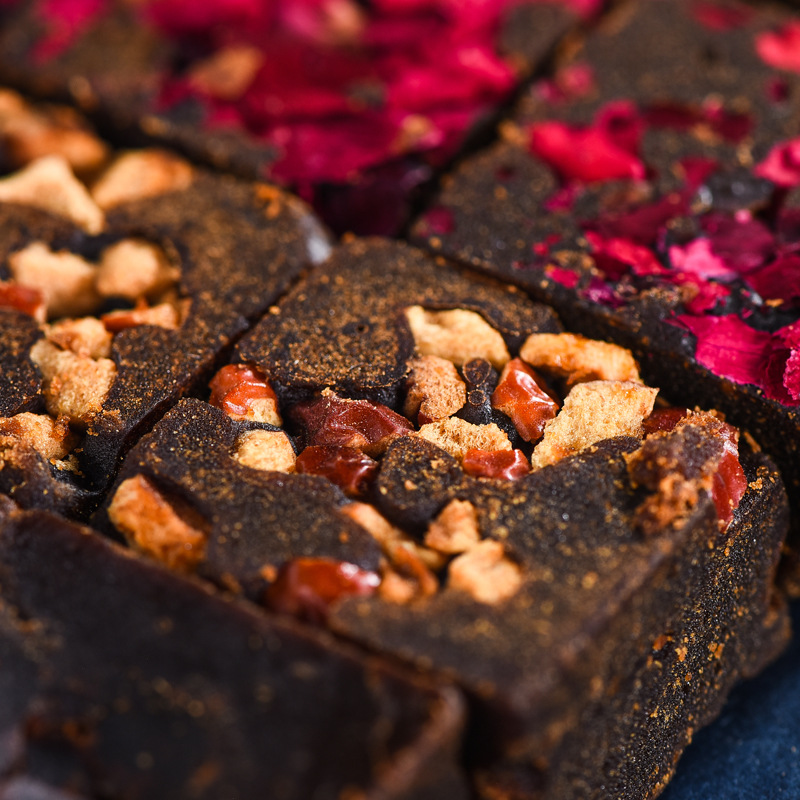 Yunnan Black Sugar Handcrafted Guaiban Red Sugar Ginger Tea Rose Jujube Canned 300g Wholesale