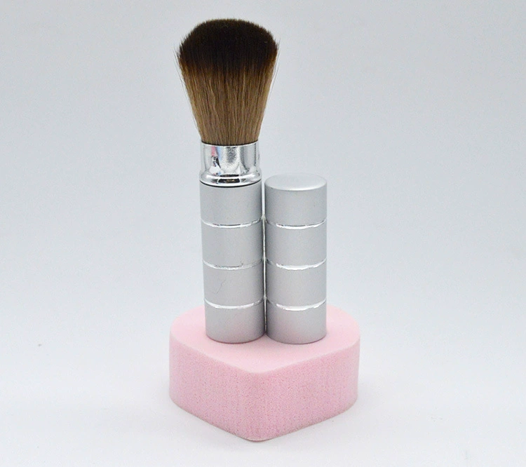 Retractable blush brush, metal handle, imported nylon bristles, compact travel size
