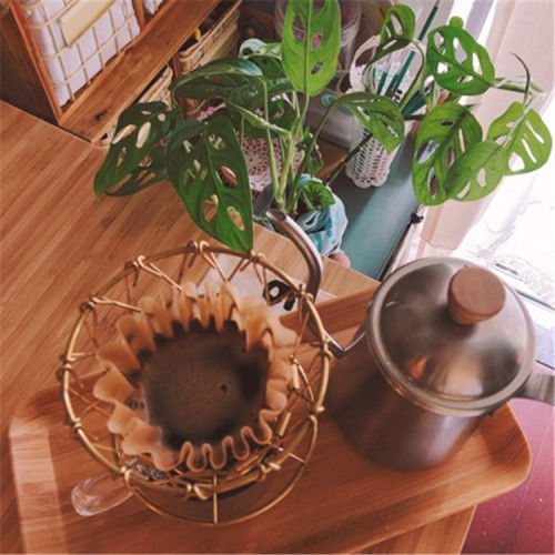 Hand-brewed coffee filter holder drip-type three-hole filter Portable folding cake-shaped filter holder retro metal