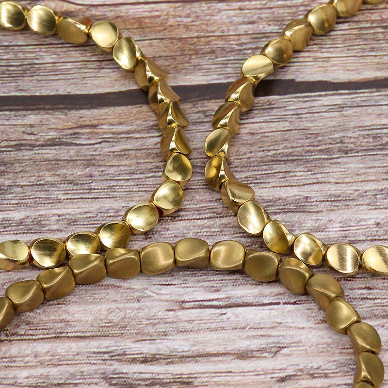 Joyería caliente transfronteriza pulsera de hilo de Wenwan tejida a mano pulsera de cuentas de cobre de forma especial cuerda de mano de borla de tirón creativo