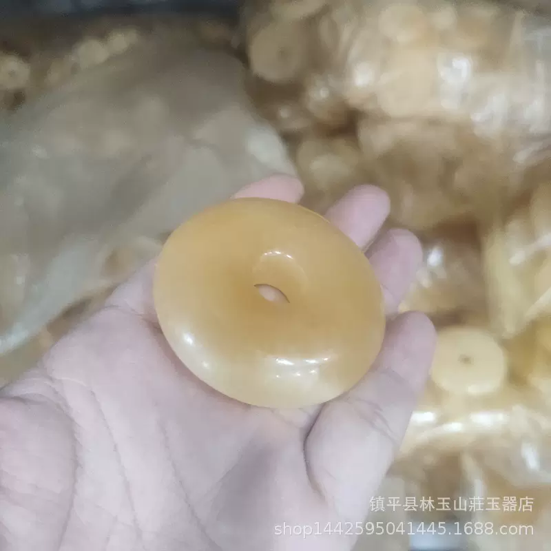 米黄玉新款平安扣吊坠玉石平安扣批发产地货源品质款支持一件代发