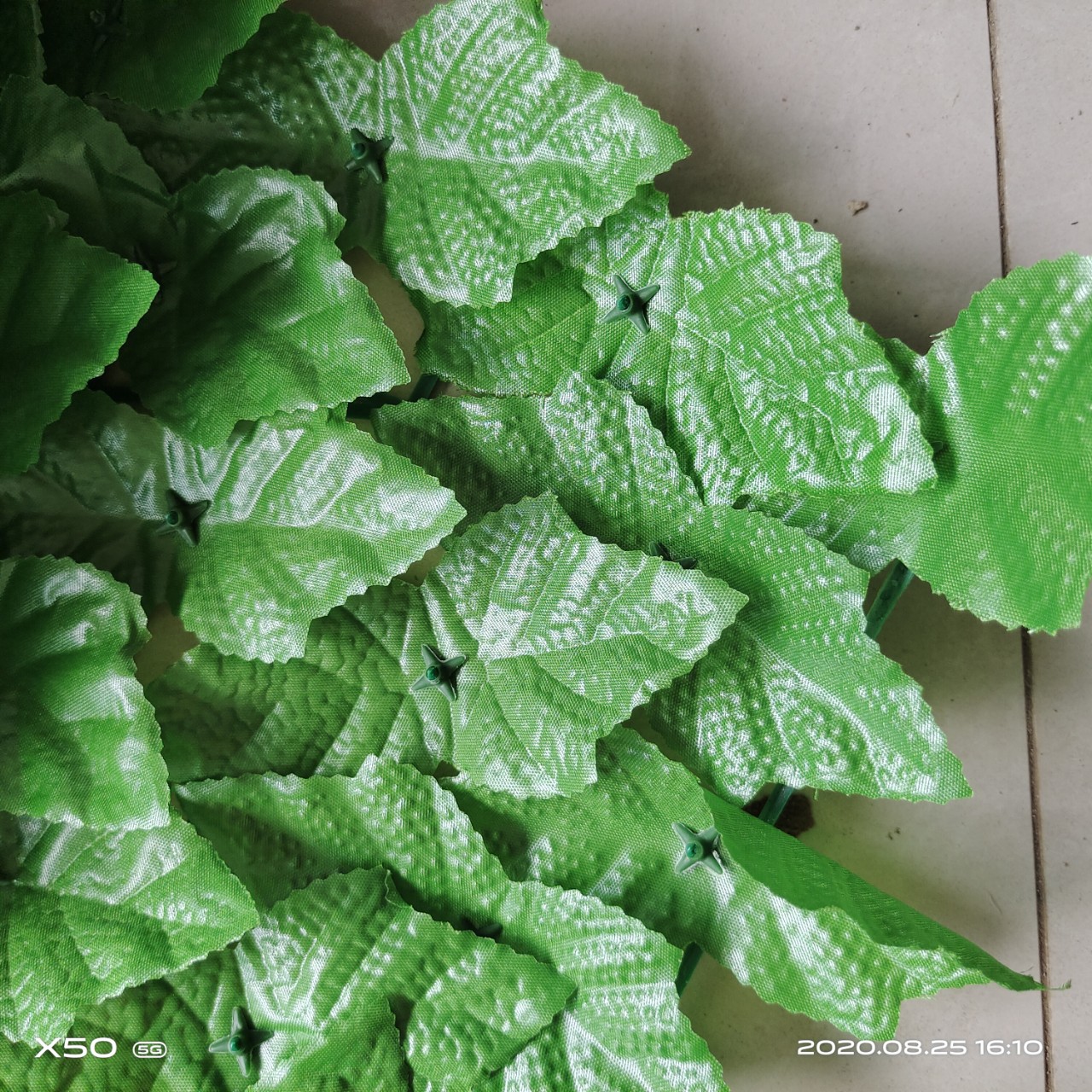 Cerca artificial cerca de la hoja valla al aire libre valla de hoja verde artificial decorativa planta verde hojas