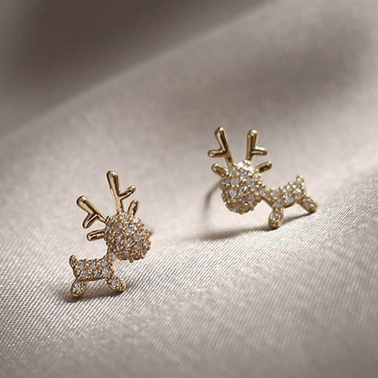 Small cute sophisticated universal earrings