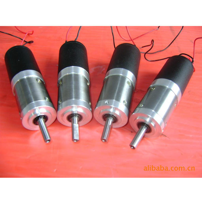 博格曼厂家供应效率行星减速器直径42mm立式硬齿面减速机