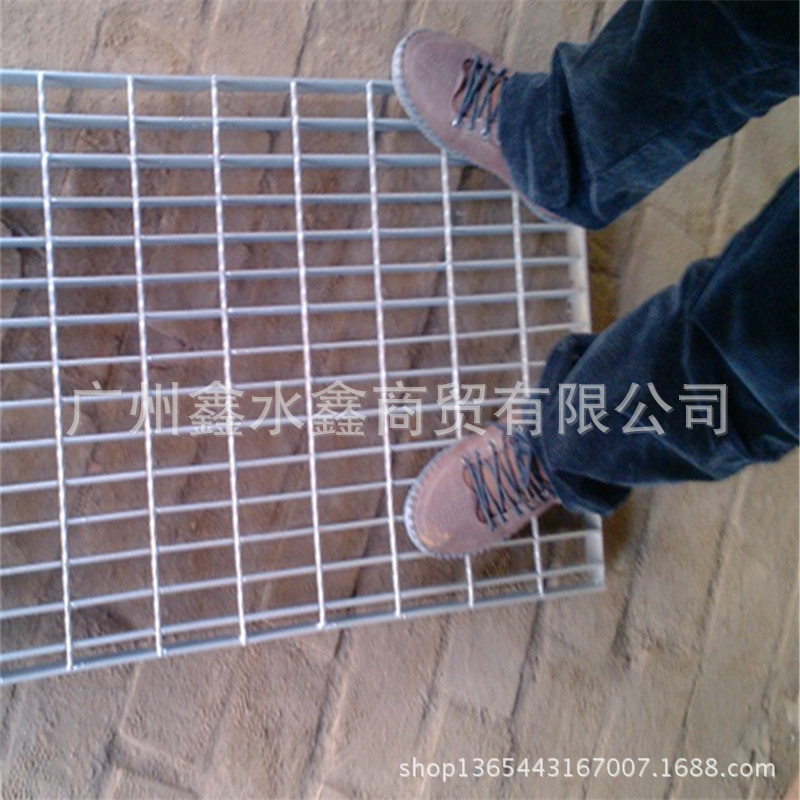 厂家生产钢格板踏步板 格栅板 热镀锌沟盖板地下车库价格优惠