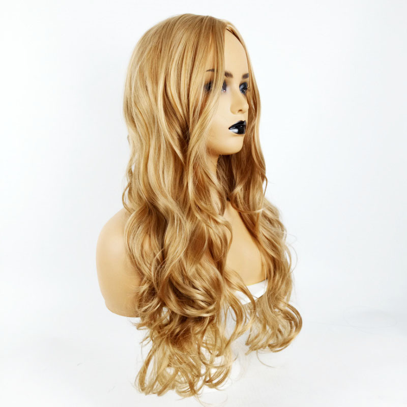 Fábrica al por mayor Peluca de fibra química europea y americana al por mayor de las mujeres de pelo largo rizado medio teñido mate alta temperatura seda en stock