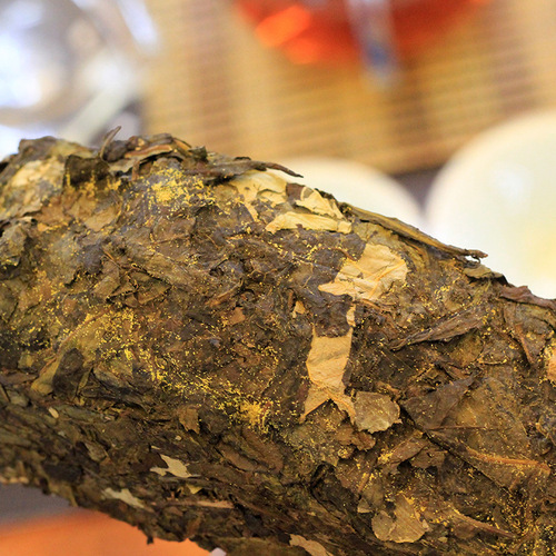 6.3 two black tea wholesale tea Hunan Anhua black tea tea brewing Yi ju Chang handmade golden flower Fu brick tea 318g