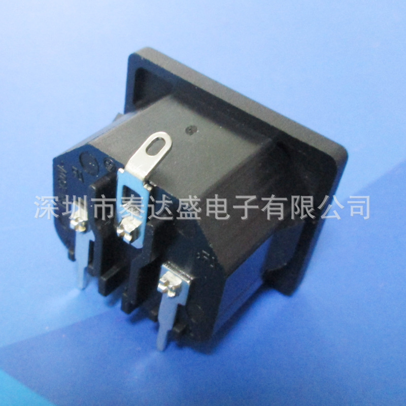 品字形全铜3脚脚位定 制31*24尺寸环保安规AC电源插座LH-14-3PY