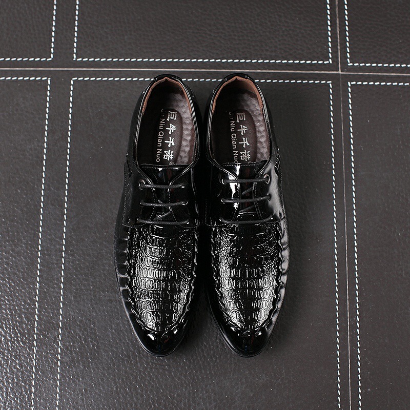 Men's Pointed-Toe Business Casual Formal Leather Shoes, Korean Style, Small Size, British Style, Versatile, Trendy, Wedding Photography, Wedding Shoes Men's Pointed-Toe Business Casual Formal Leather Shoes, Korean Style, Small Size, British Style, Versatile, Trendy, Wedding Photography, Wedding Shoes