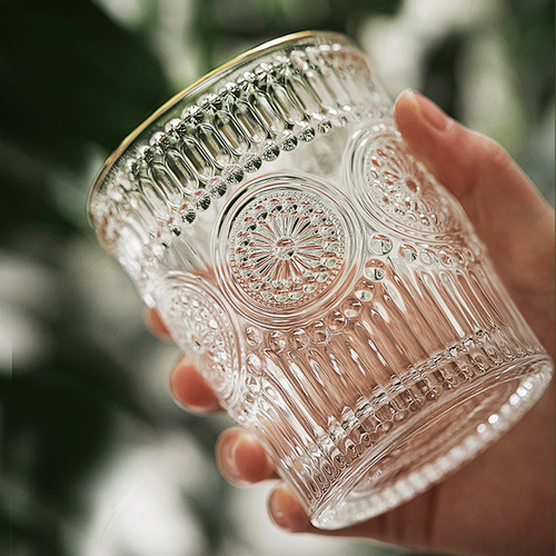 Vintage gold-edged sunflower embossed round glass cups, household 6-piece gold-trimmed glass cups