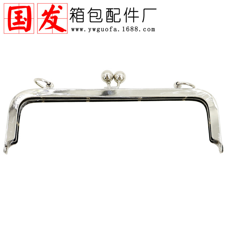 [Nuevo producto] agujero de tornillo 20 * 6.5cm cuadrado brillante retrogrado oro cruzado bolso de mano