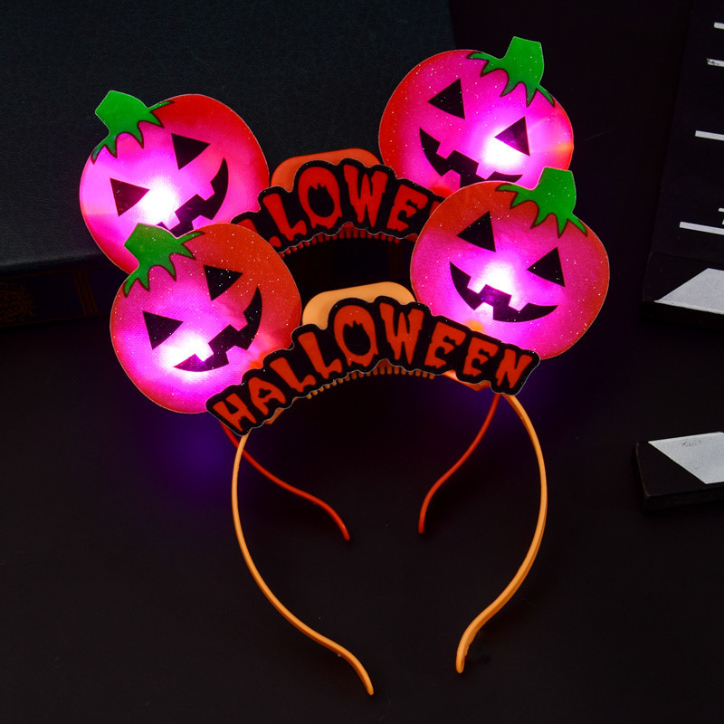 ハロウィンのカボチャの鬼の頭はカチューシャを掛けます。|undefined