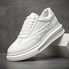 Leather men's casual air cushion shoes, spring and autumn new fashion shoes, breathable tie-up trendy brand shoes, white men's shoes