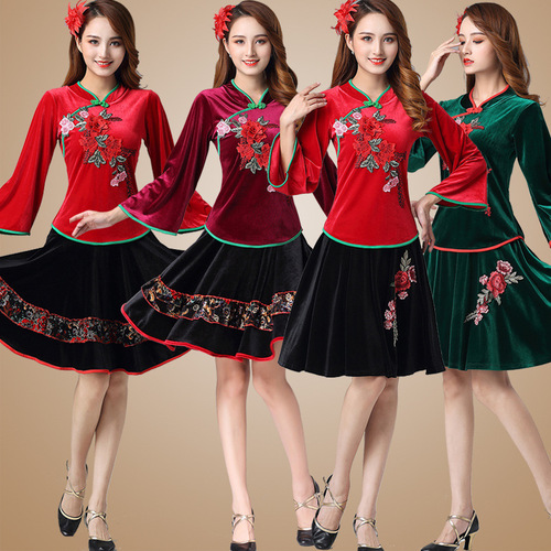 2020 autumn and winter new square dance clothing gold velvet suit middle-aged and elderly ethnic style Yangko fan dance clothing 921