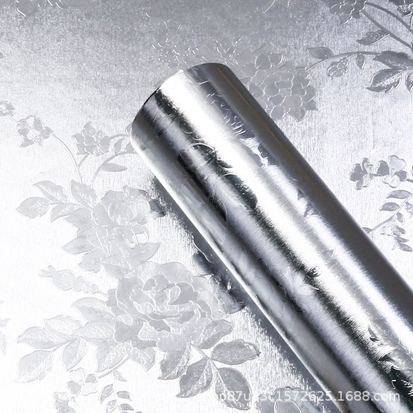 Thick silver rose