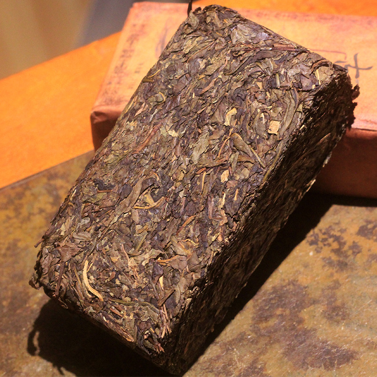 6.3 two black tea wholesale tea Hunan Anhua black tea tea brewing Yi ju Chang handmade golden flower Fu brick tea 318g