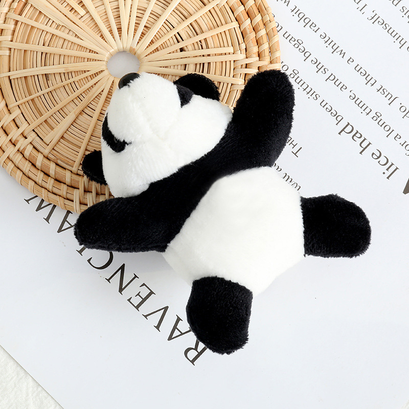 Broche de panda tridimensional de felpa, diseño estilo caricatura, muñeco pequeño para mochilas, bolsos y joyería colgante