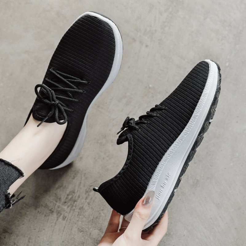 Breathable slip‑on walking shoes for women, canvas casual mother shoes, lightweight non‑slip, sizes 36–44